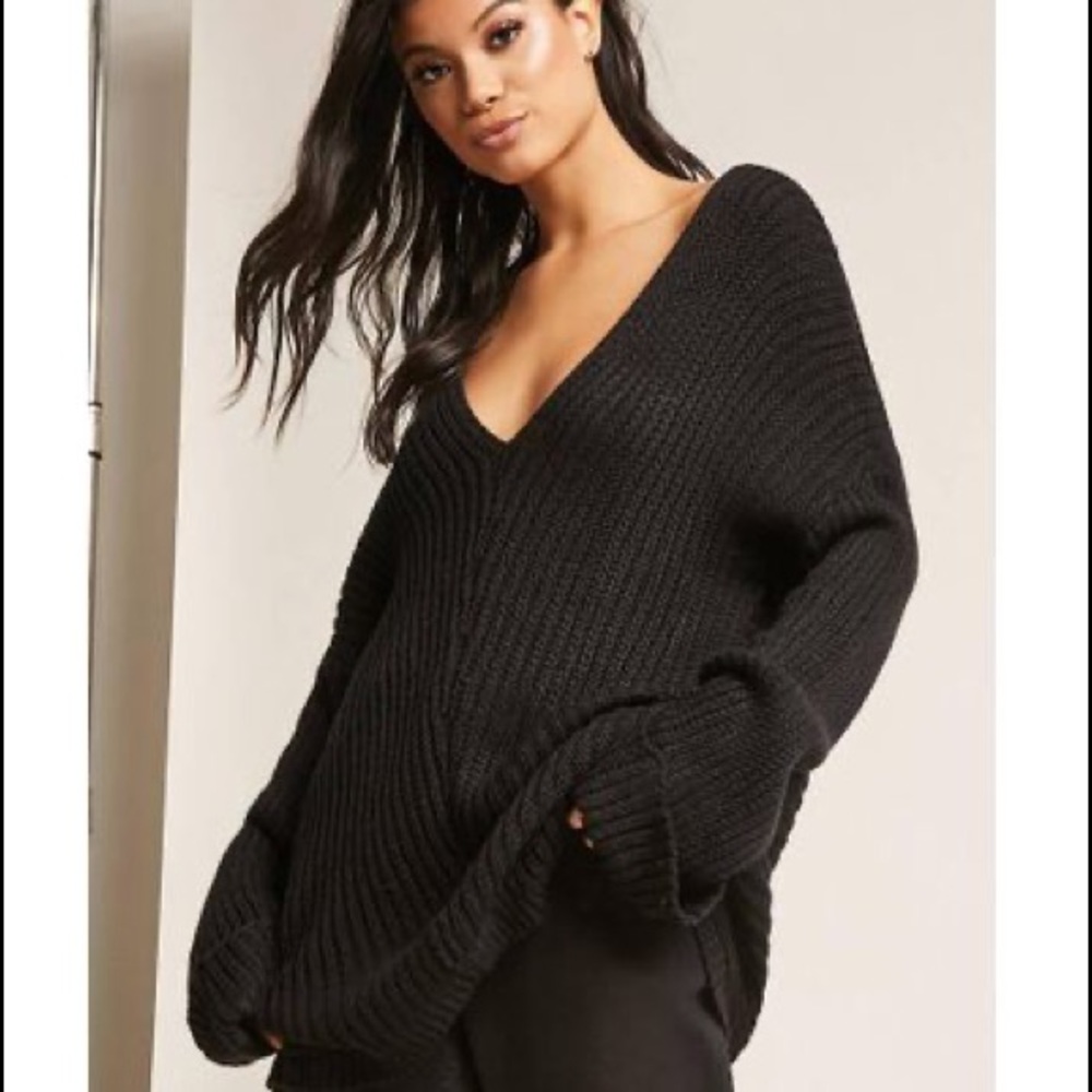 FOREVER 21 KNIT BLACK V NECK LONG SLEEVE SWEATER